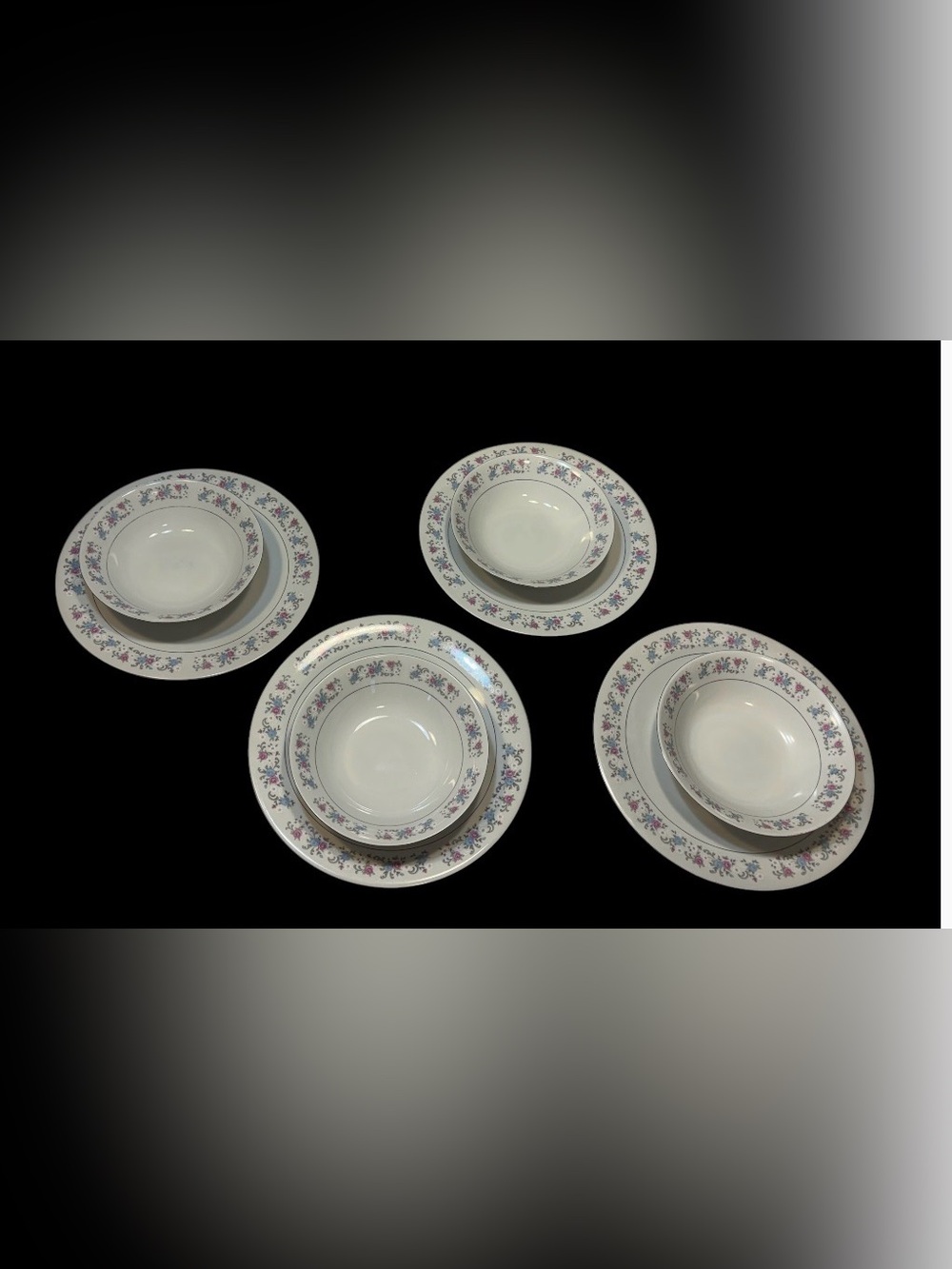 Set of 4- vintage Dynasty Fine China pattern  Rapture, Dinner plate & salad bowl